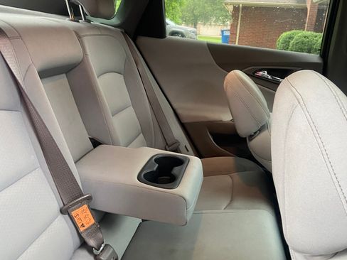 Used 2022 Chevrolet Malibu LT FWD image 6