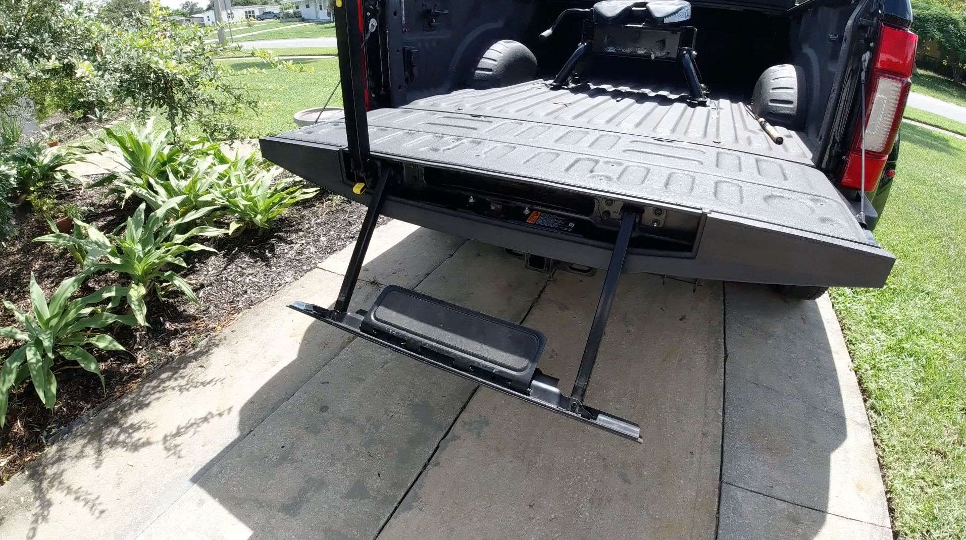 Used 2020 Ford F450 Platinum w/ FX4 Off-Road Package AWD/4WD image 29