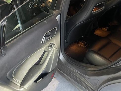 Used 2014 Mercedes-Benz CLA 250 image 26