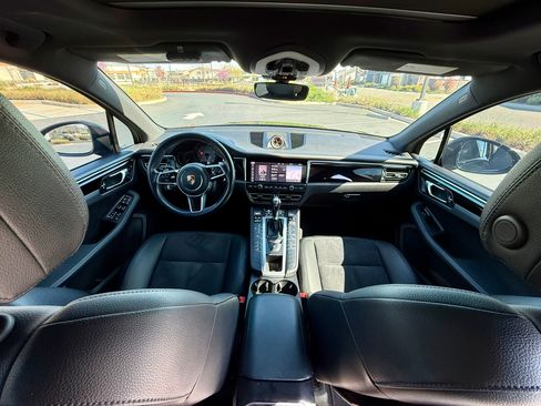 Used 2021 Porsche Macan S image 18