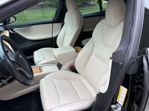 Used 2021 Tesla Model S Long Range Plus image 21