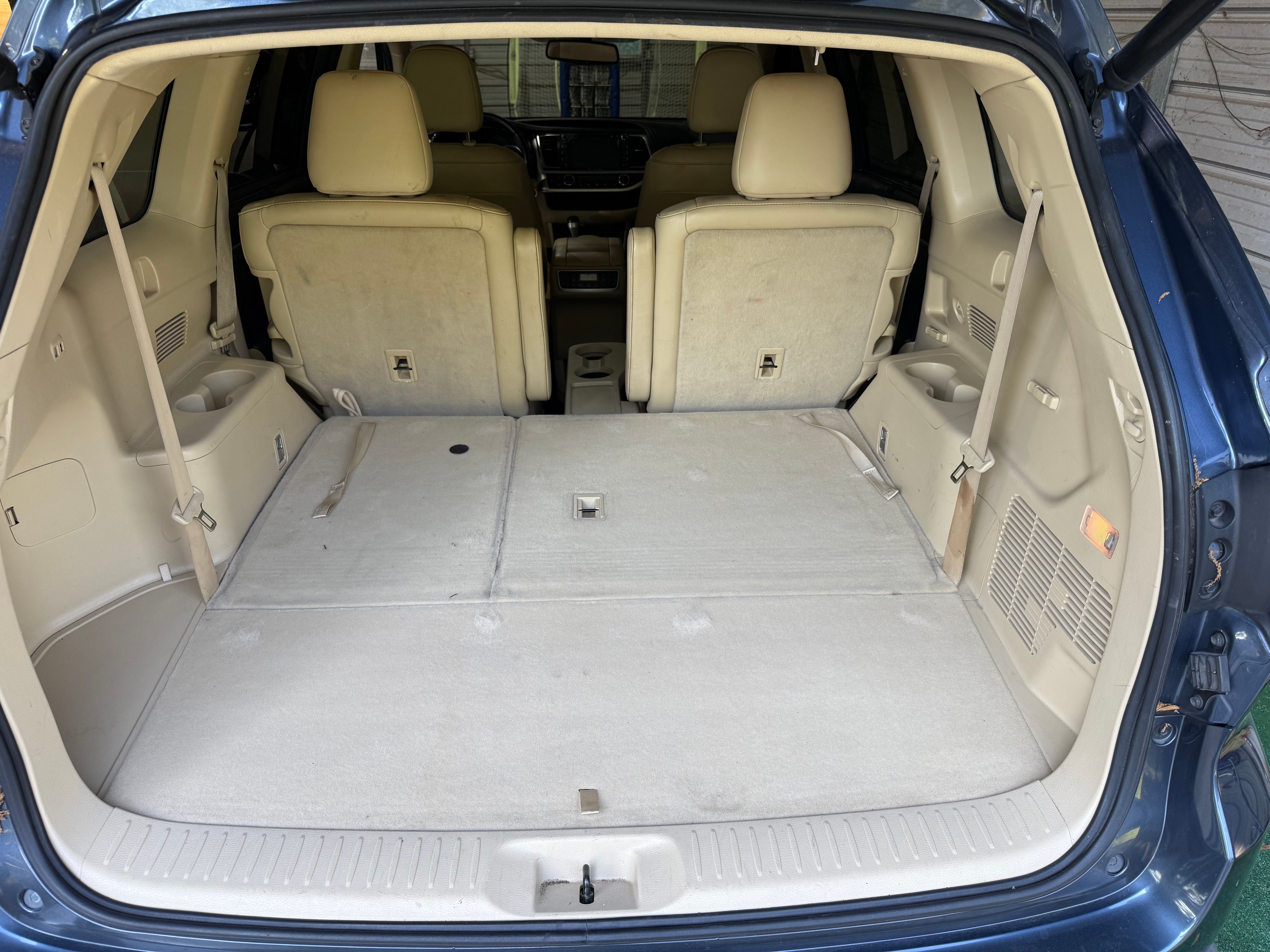 Used 2016 Toyota Highlander Limited FWD image 9