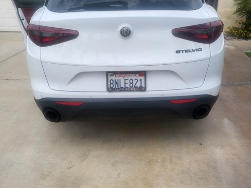 Used 2019 Alfa Romeo Stelvio w/ Nero Edizione image 6
