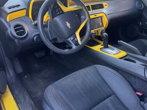 Used 2015 Chevrolet Camaro LS RWD image 9