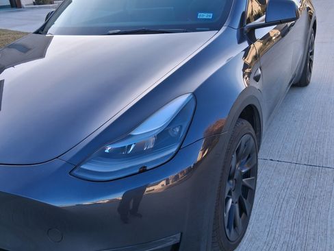 Used 2024 Tesla Model Y Long Range image 5