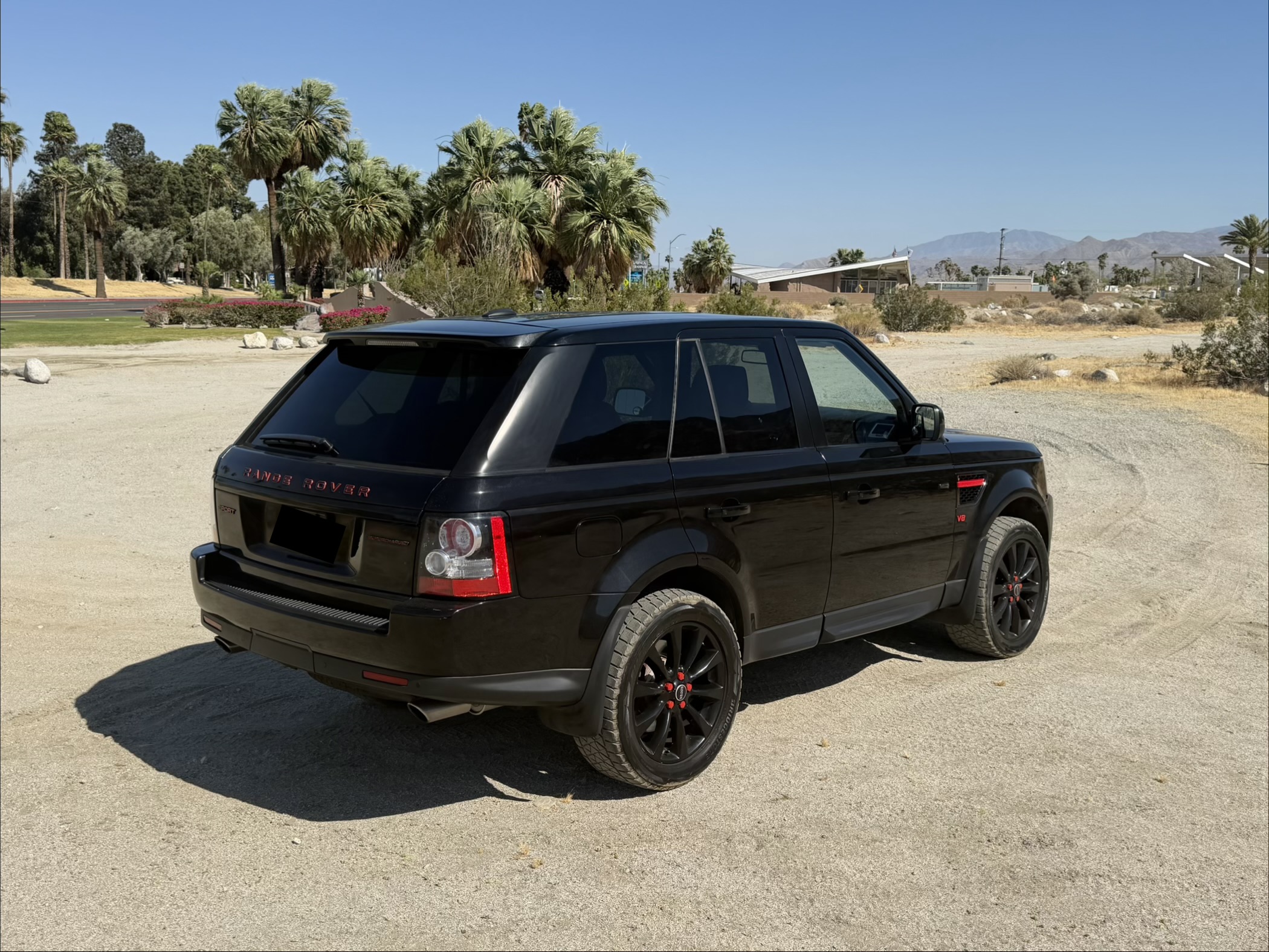 Used 2013 Land Rover Range Rover Sport Supercharged AWD/4WD image 4