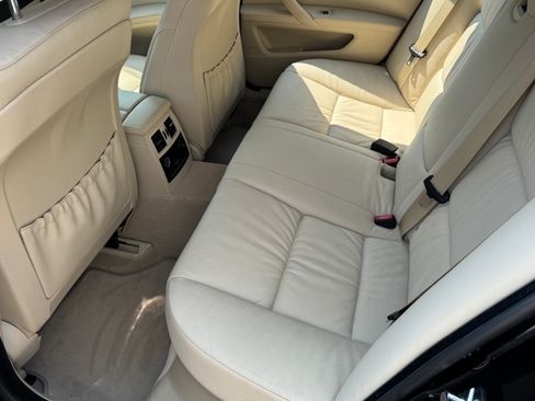 Used 2009 BMW 550i Sedan RWD image 8