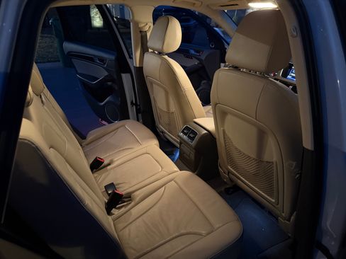 Used 2016 Audi Q5 2.0T Premium Plus w/ Technology Package image 15