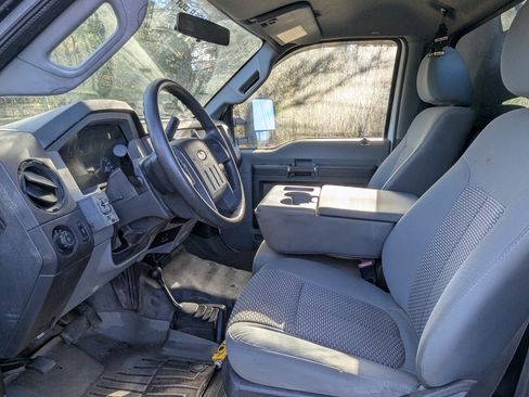 Used 2012 Ford F450 XL w/ PWR Equipment Group image 4