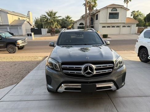 Used 2019 Mercedes-Benz GLS 450 450 4MATIC Sport Utility 4D image 2