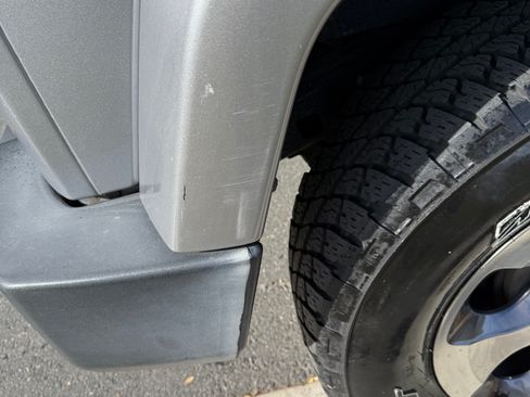 Used 2016 Jeep Wrangler Unlimited Sahara w/ Connectivity Group image 15