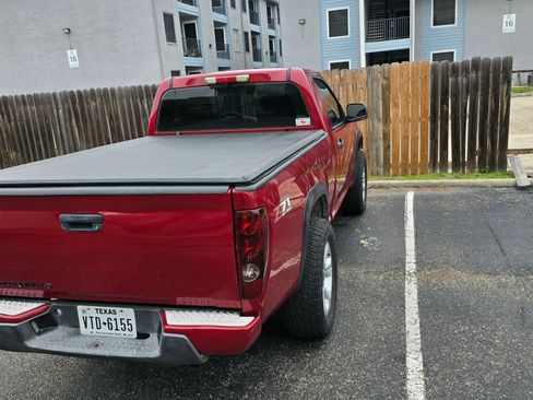 Used 2005 Chevrolet Colorado LS w/ Power Convenience Package image 2