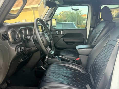 Used 2022 Jeep Wrangler Unlimited Sport image 5