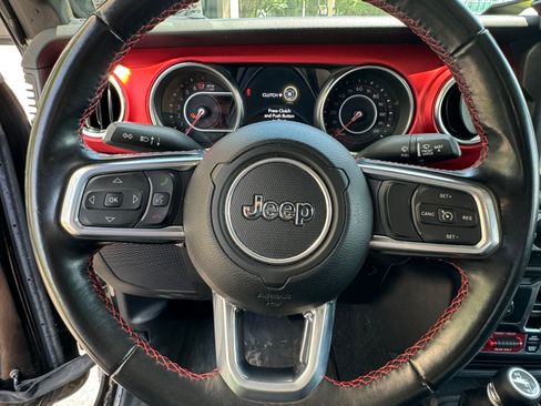 Used 2021 Jeep Gladiator Rubicon w/ LED Lighting Group image 13