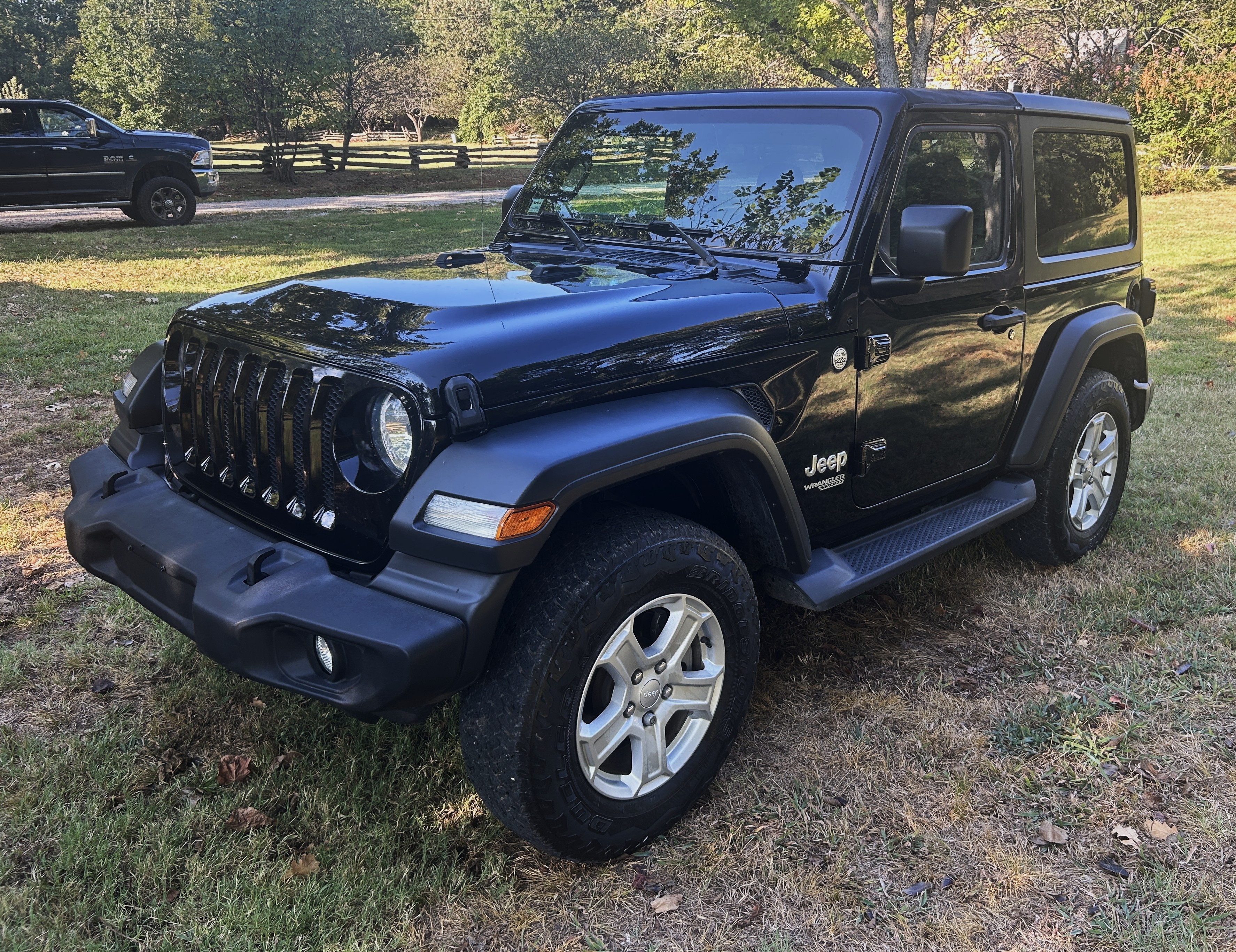 Used 2018 Jeep Wrangler Sport AWD/4WD image 2