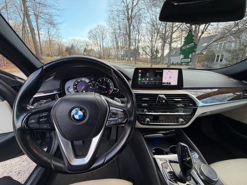 Used 2017 BMW 540i image 9