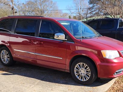 Used 2013 Chrysler Town & Country Touring-L w/ Entertainment Group #2