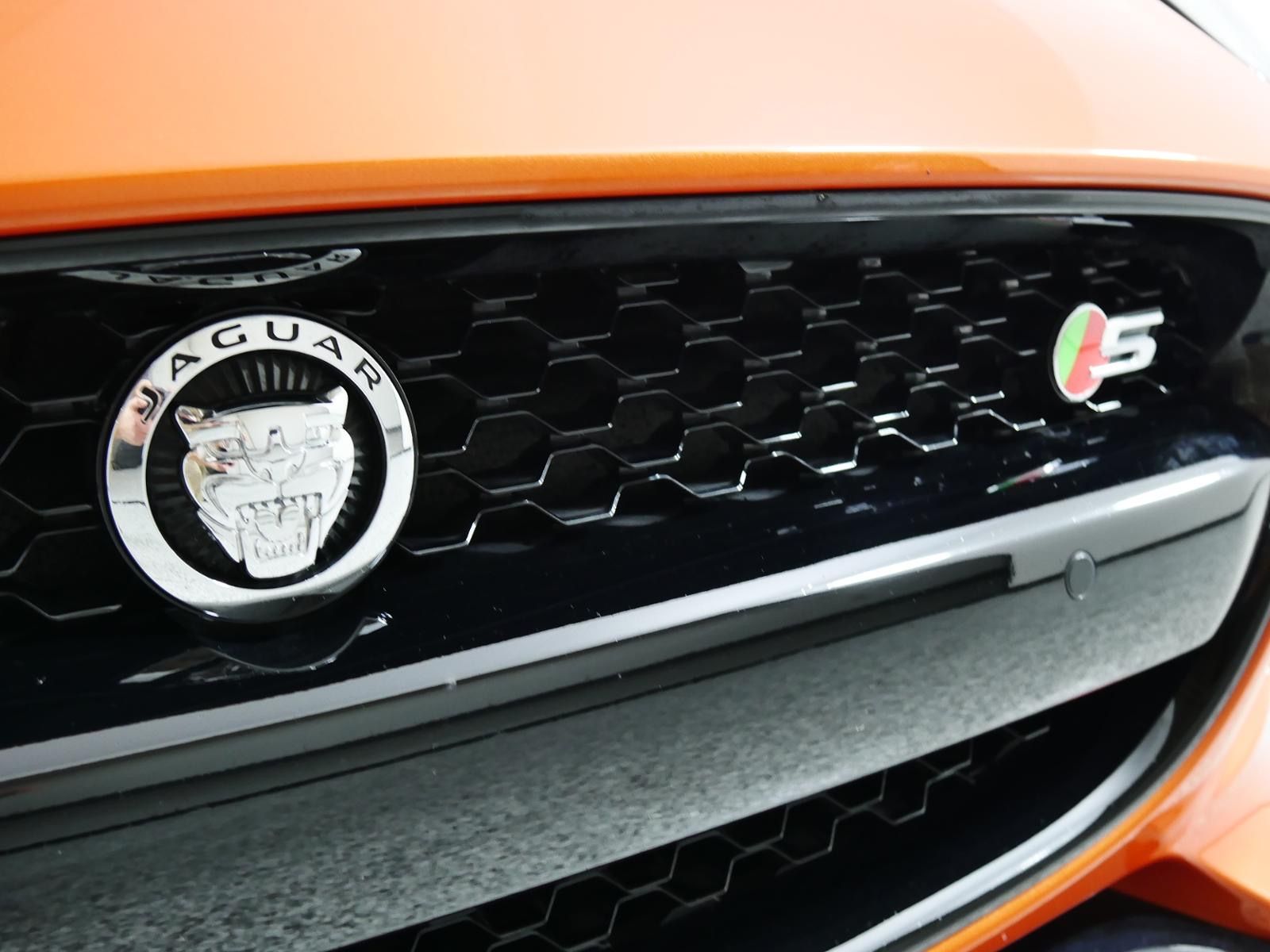 Used 2014 Jaguar F-TYPE S RWD image 13
