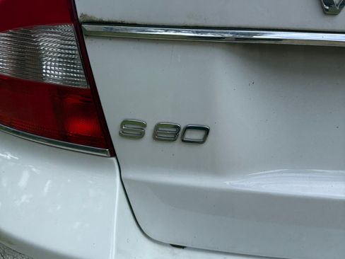 Used 2010 Volvo S80 T6 image 1