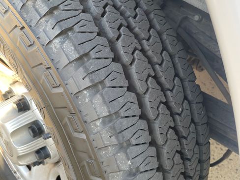 Used 2019 Chevrolet Express 2500 w/ Driver Convenience Package image 11