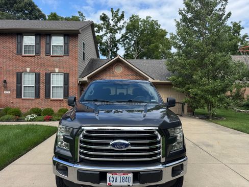 Used 2015 Ford F150 XLT w/ Equipment Group 302A Luxury AWD/4WD image 6