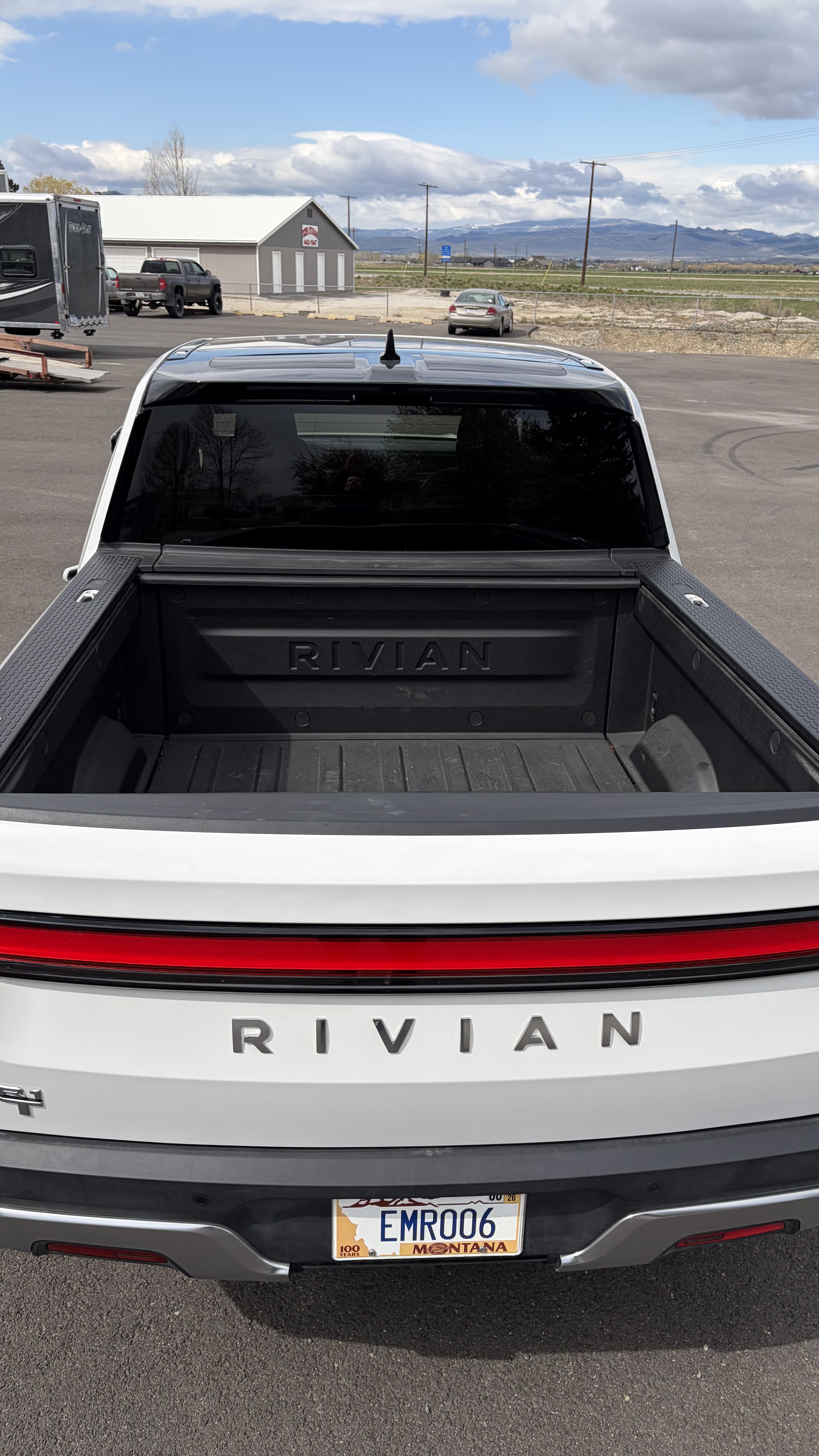 Used 2024 Rivian R1T Adventure Dual AWD/4WD image 24