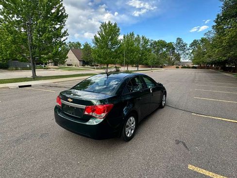 Used 2014 Chevrolet Cruze LS FWD image 5