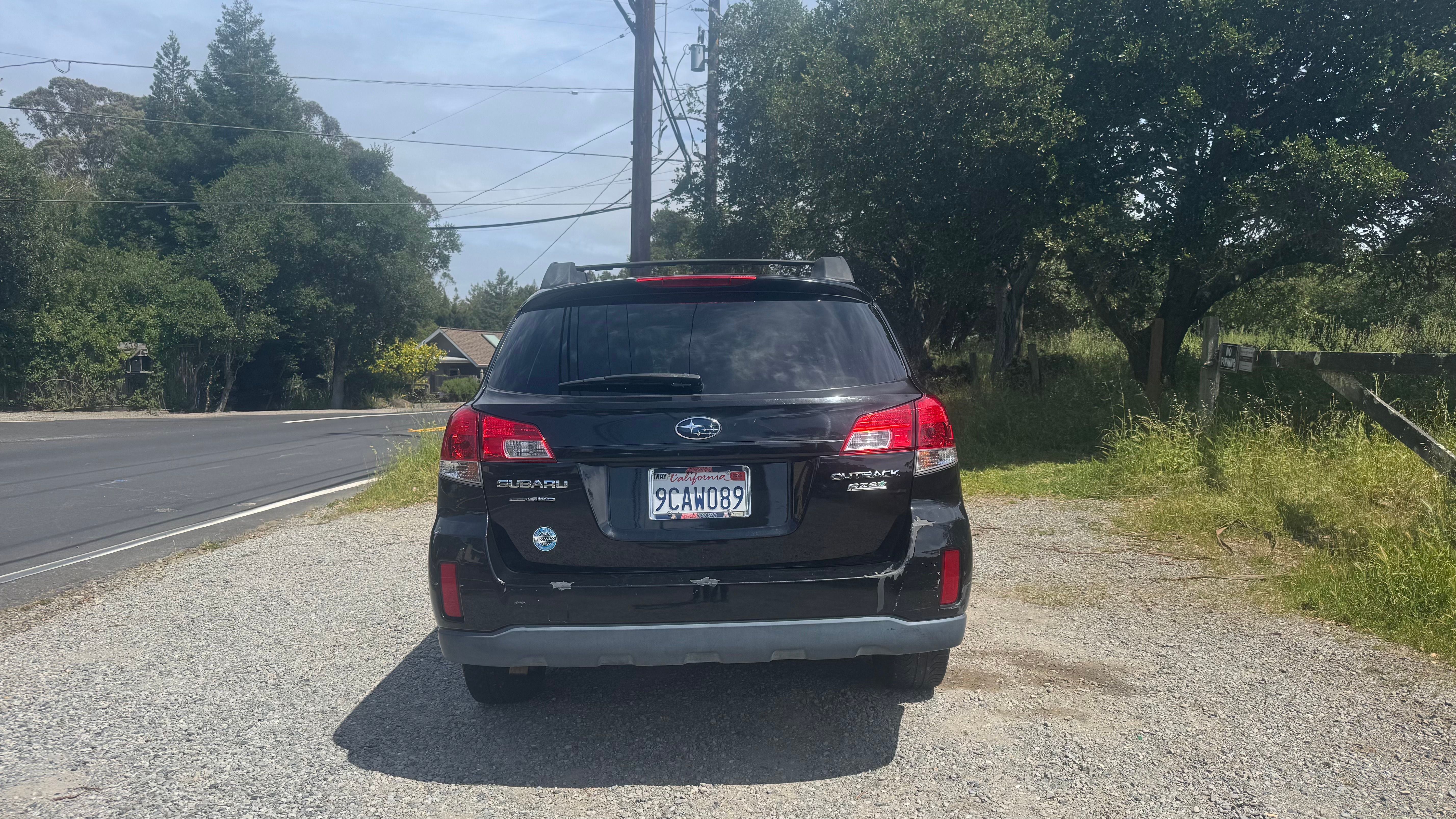 Used 2010 Subaru Outback 2.5i Premium AWD/4WD image 6