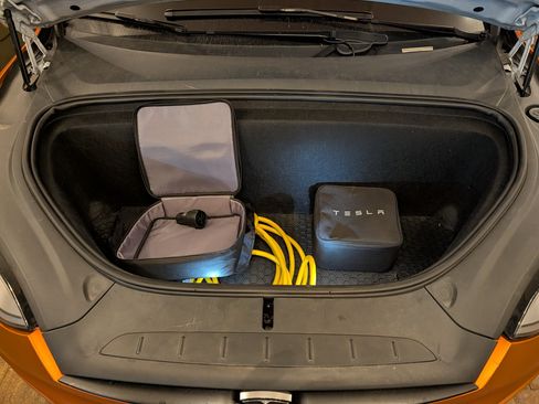 Used 2020 Tesla Model X Long Range image 15