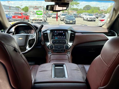 Used 2016 Chevrolet Tahoe LTZ AWD/4WD image 10