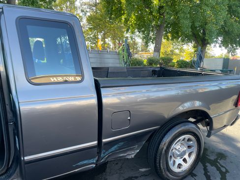 Used 2010 Ford Ranger XLT image 13