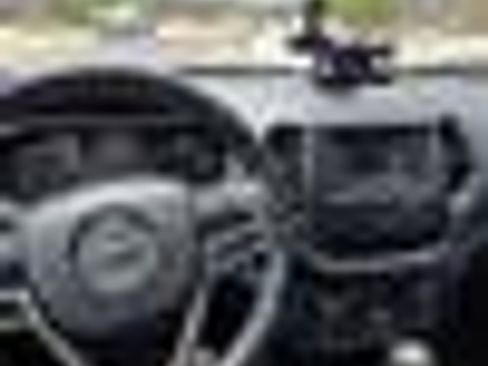 Used 2017 Jeep Cherokee Latitude image 11