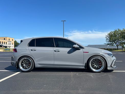 Used 2024 Volkswagen GTI Autobahn FWD image 1