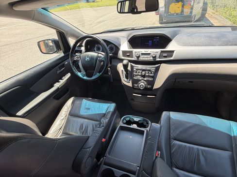 Used 2011 Honda Odyssey EX-L image 10