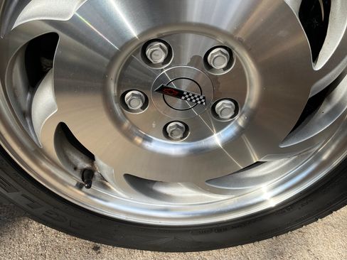 Used 1996 Chevrolet Corvette Coupe image 13