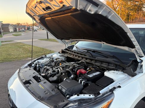 Used 2025 Nissan Altima 2.5 SR w/ SR Premium Package image 17