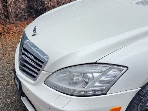 Used 2012 Mercedes-Benz S 550 4MATIC image 9