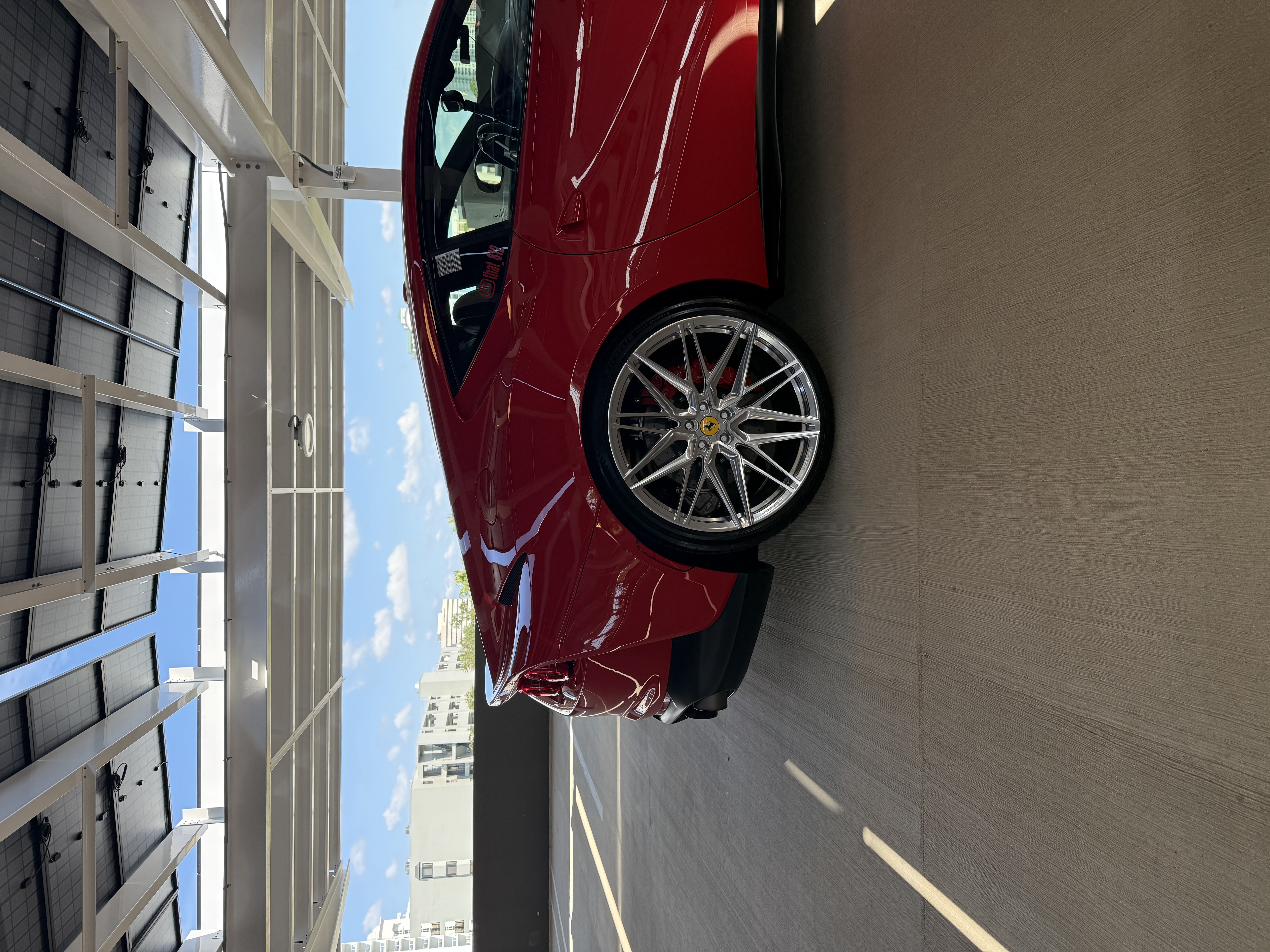Used 2019 Ferrari 812 Superfast RWD image 10