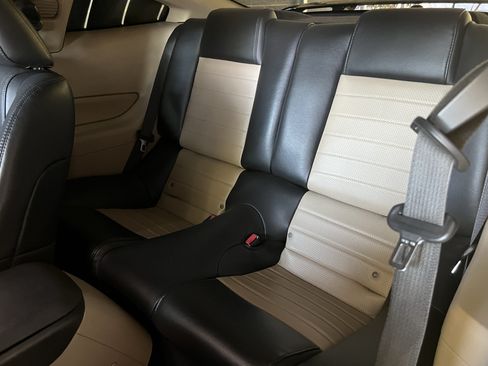 Used 2008 Ford Mustang GT Premium image 11