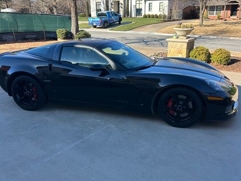 Used 2012 Chevrolet Corvette Grand Sport w/ 3LT Preferred Equipment Group image 12