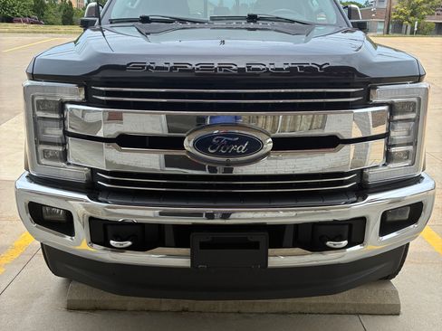 Used 2019 Ford F250 Lariat w/ Lariat Ultimate Package AWD/4WD image 1