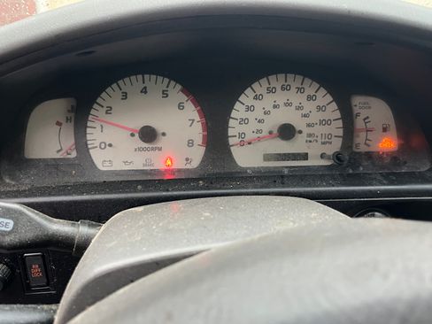 Used 2004 Toyota Tacoma PreRunner image 6