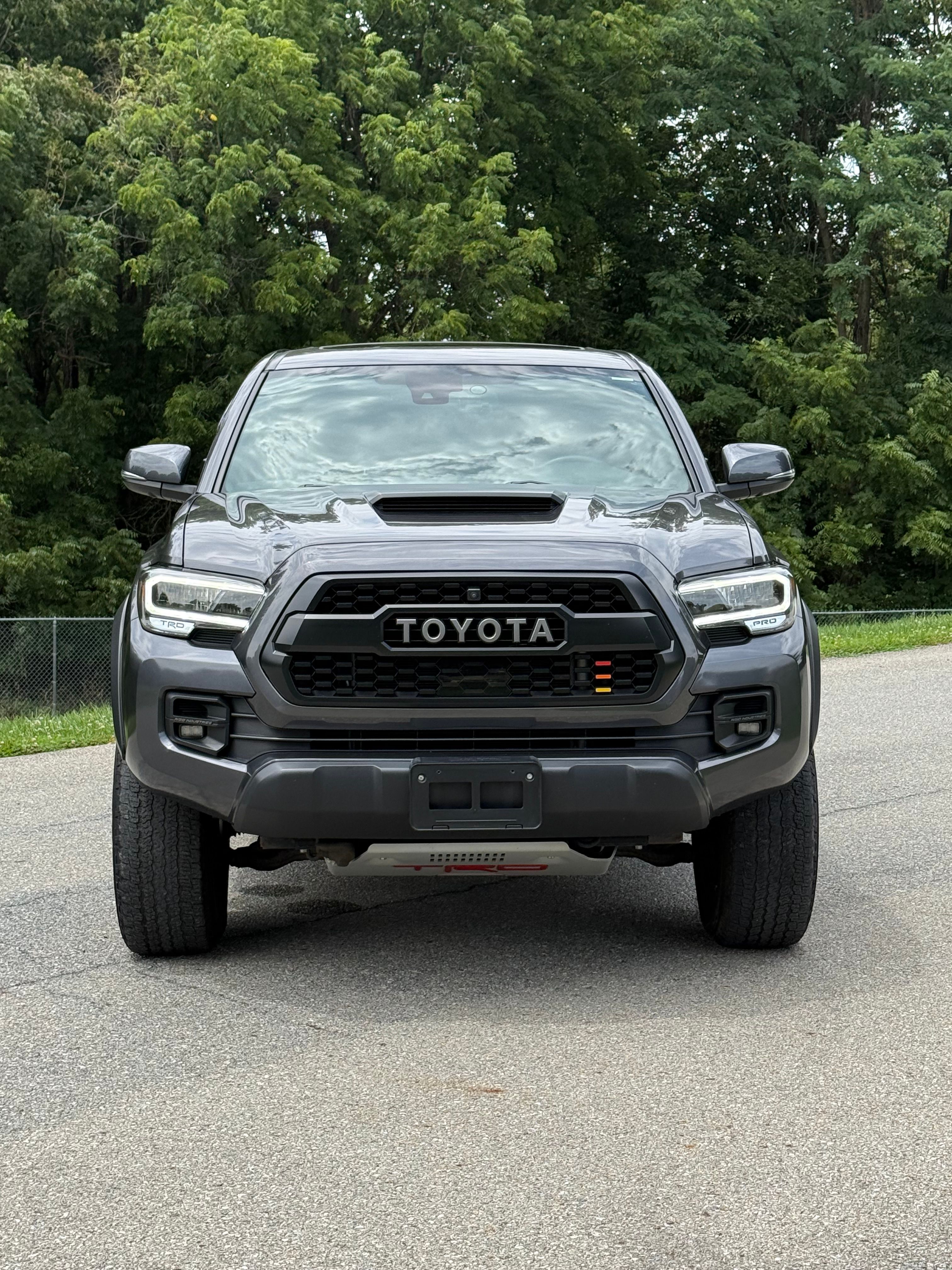 Used 2021 Toyota Tacoma TRD Pro AWD/4WD image 2