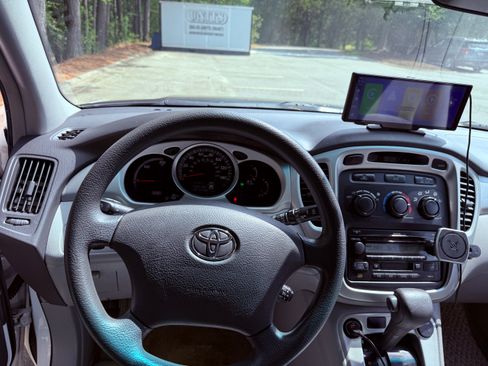 Used 2006 Toyota Highlander 2WD Hybrid image 15