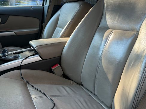 Used 2013 Ford Edge SEL FWD image 19