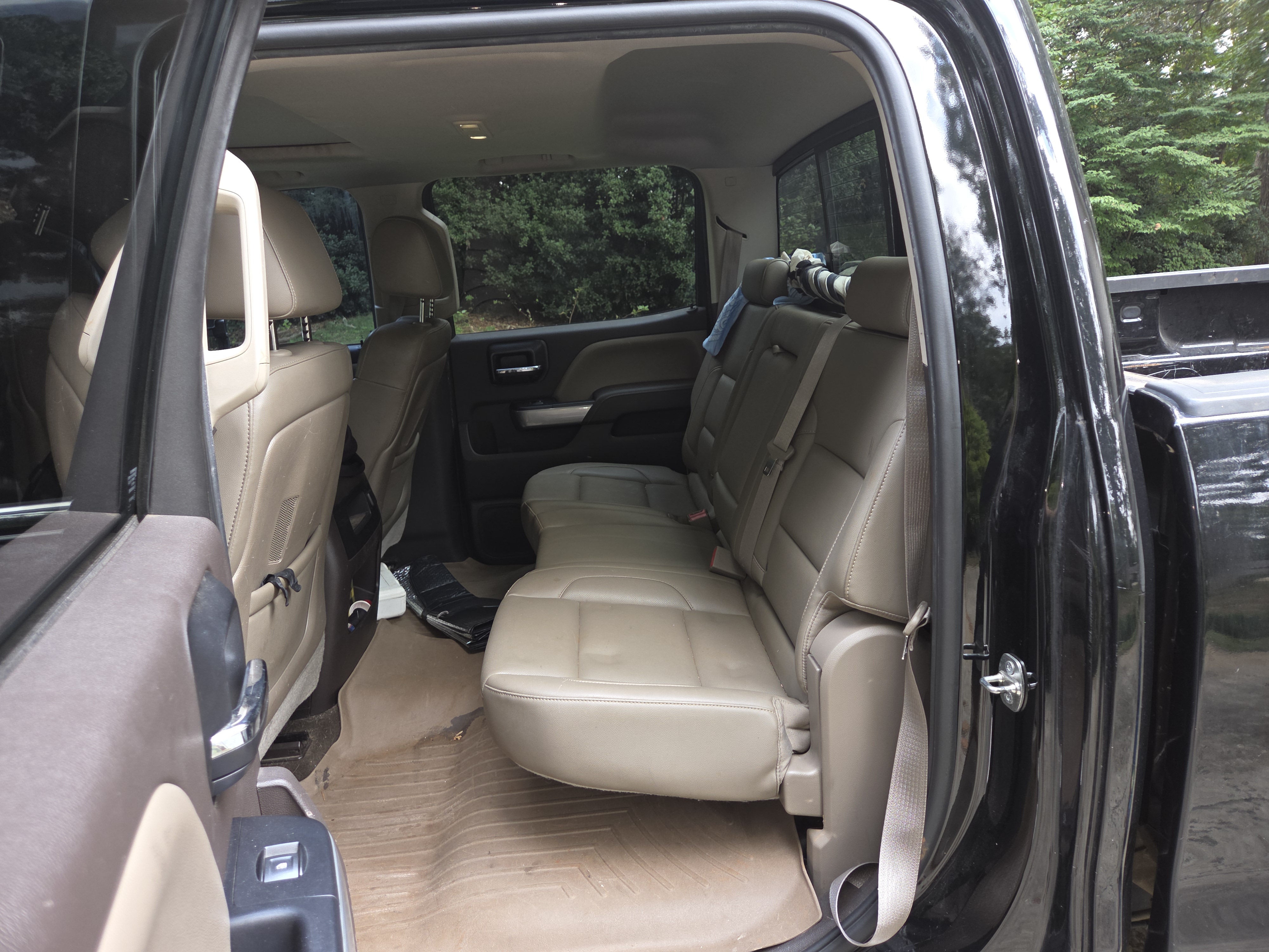 Used 2015 Chevrolet Silverado 2500 LTZ w/ Duramax Plus Package AWD/4WD image 11