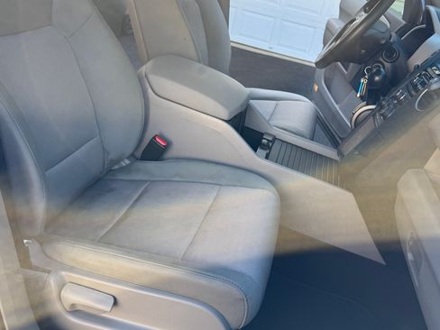 Used 2012 Honda Pilot EX image 6