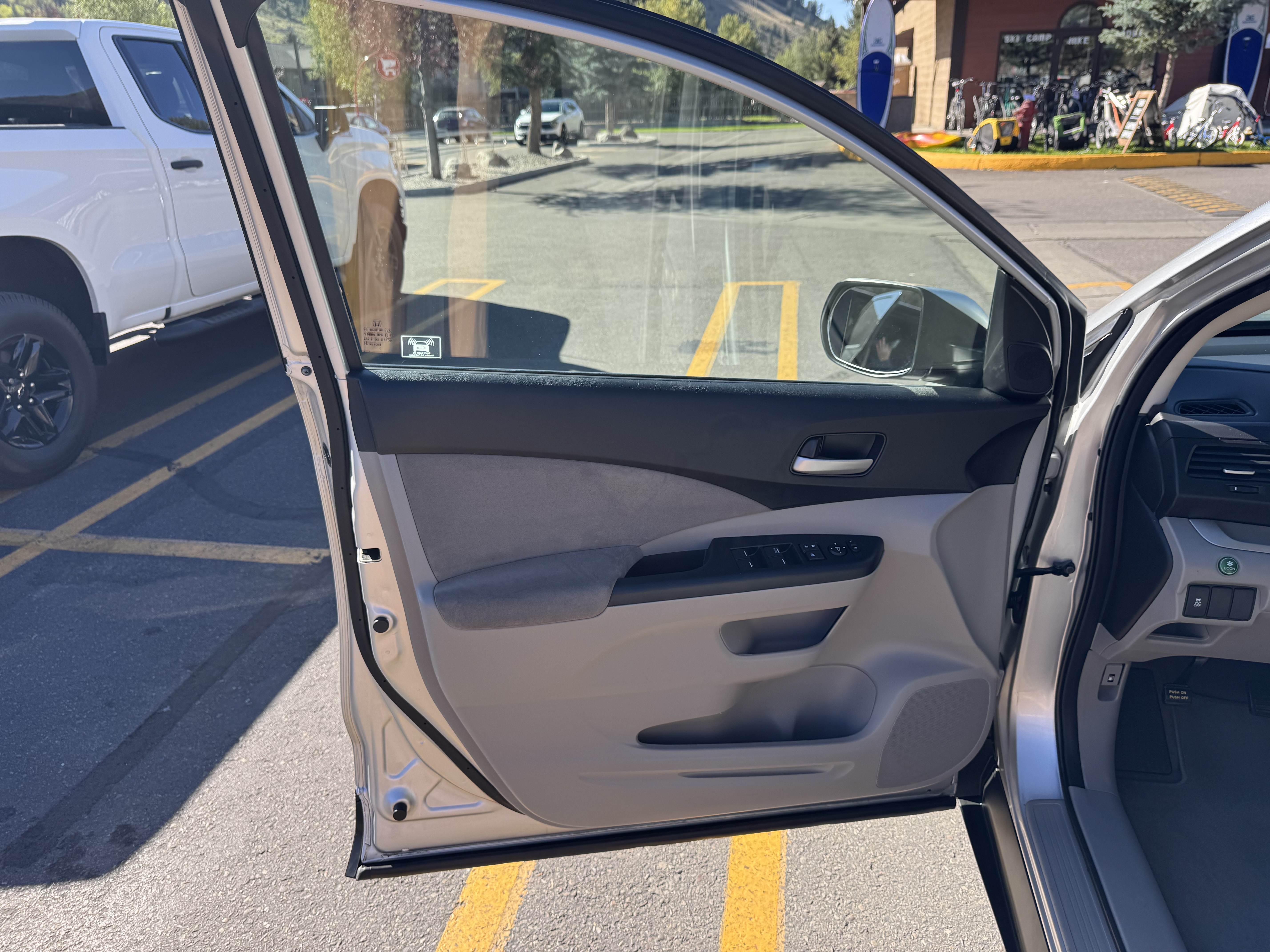 Used 2012 Honda CR-V EX image 18