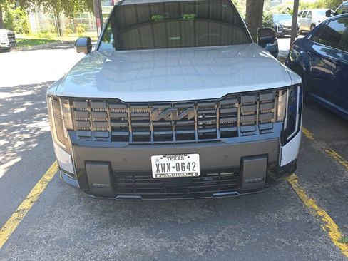 Used 2027 Kia Telluride X-Line SX Prestige AWD/4WD image 2