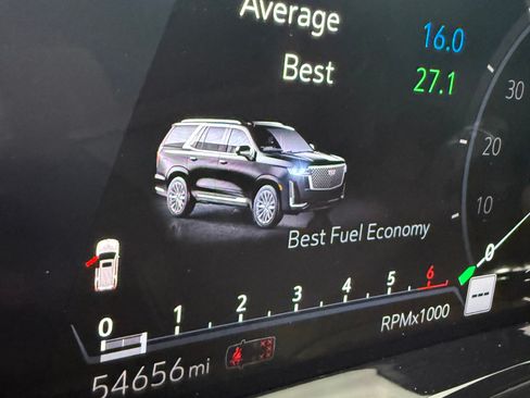 Used 2021 Cadillac Escalade Sport w/ Driver Assist Tech Package image 17